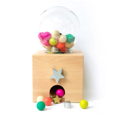 GATCHA GATCHA GUMBALL MACHINE